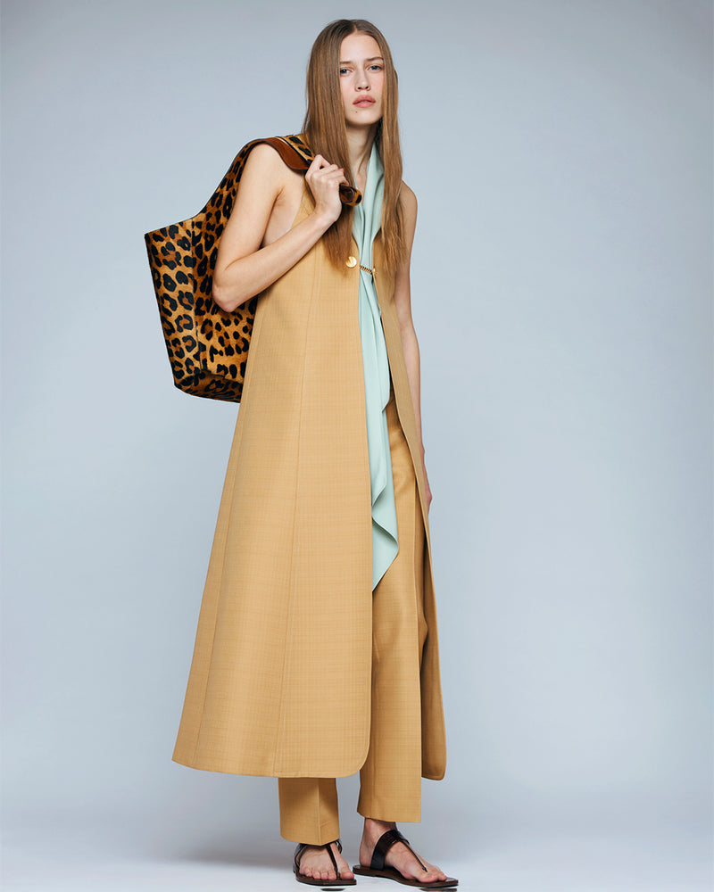 Banner Tailored Femininity 1