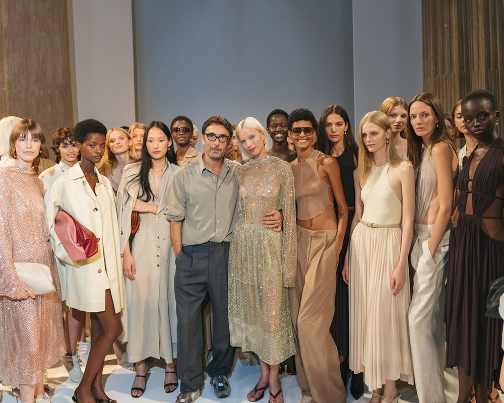 Philosophy di Lorenzo Serafini Philosophy di Lorenzo Serafini